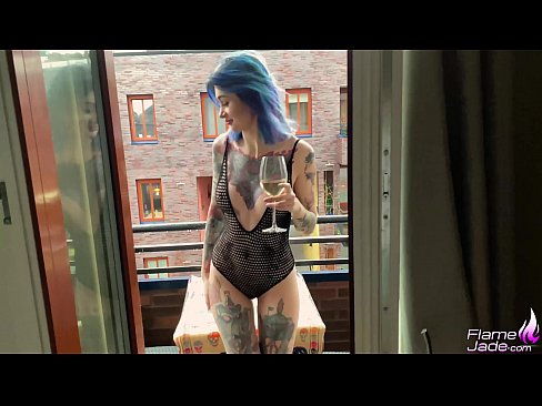 ❤️ Geweldich famke sûget mei in gulp en neukt hertstochtlik ûnder de iepen loft ❌ Porno fb by wy